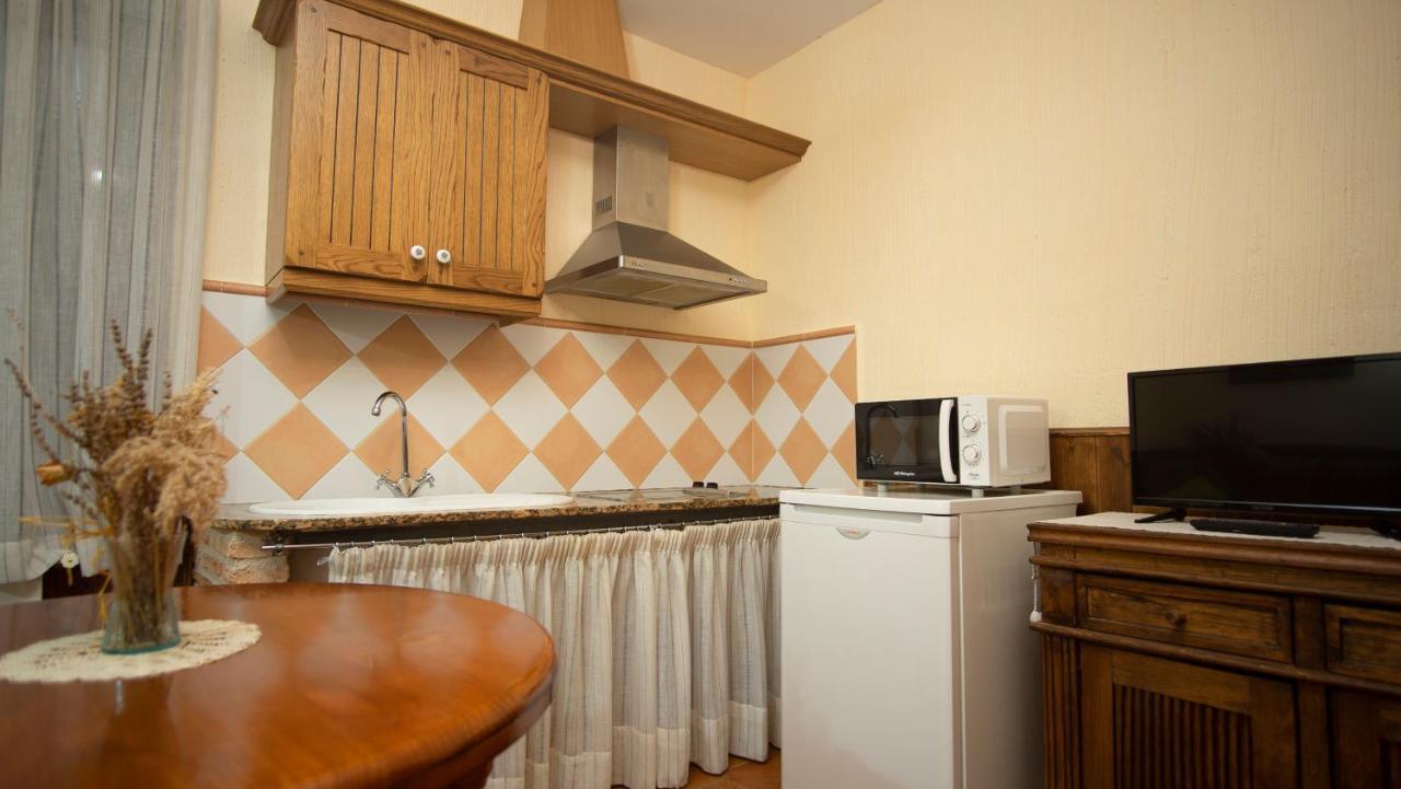 Villafranca de los Caballeros Casa Rural Santa Elena מראה חיצוני תמונה