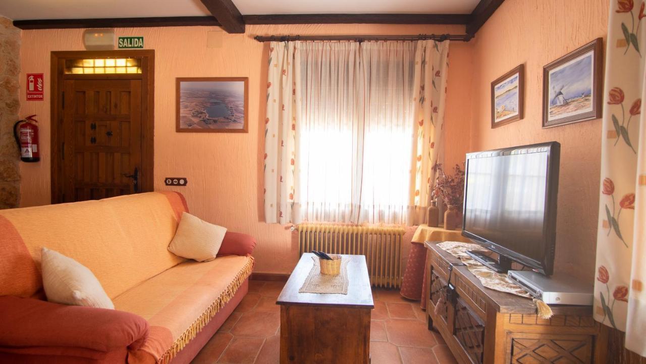 Villafranca de los Caballeros Casa Rural Santa Elena מראה חיצוני תמונה