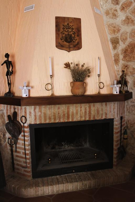 Villafranca de los Caballeros Casa Rural Santa Elena מראה חיצוני תמונה